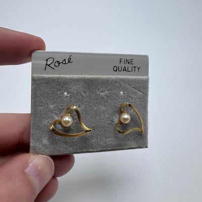 14K Stud Earrings (ST-DZ)