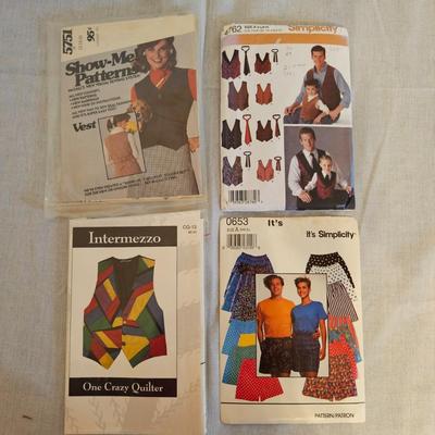Books & Vintage Sewing Patterns (BD-JS)
