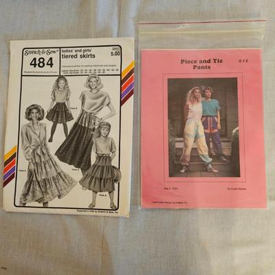 Books & Vintage Sewing Patterns (BD-JS)
