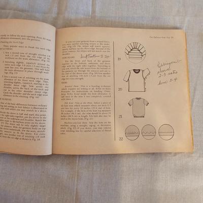 Books & Vintage Sewing Patterns (BD-JS)