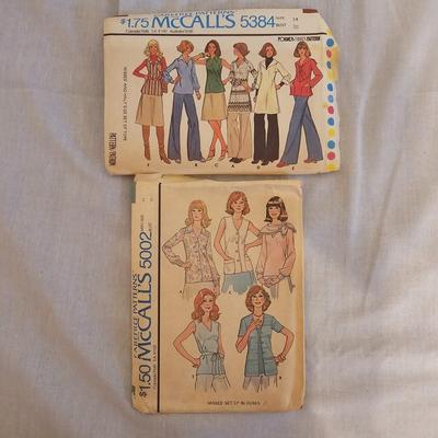 Books & Vintage Sewing Patterns (BD-JS)