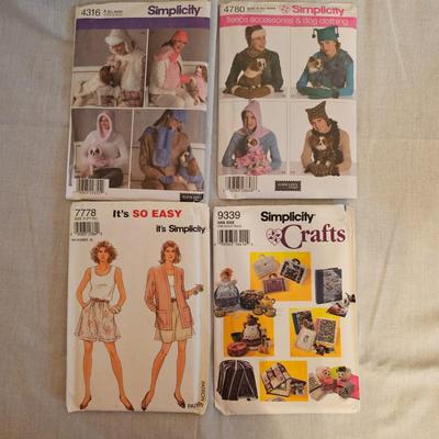 Books & Vintage Sewing Patterns (BD-JS)