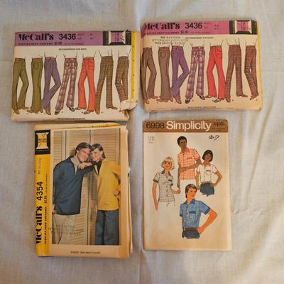 Books & Vintage Sewing Patterns (BD-JS)