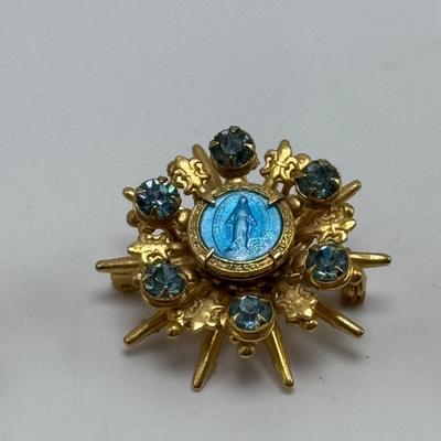 Gorham Full Lead Crystal Snowflake and Other Vintage Brooches and Pendants (ST-DZ)