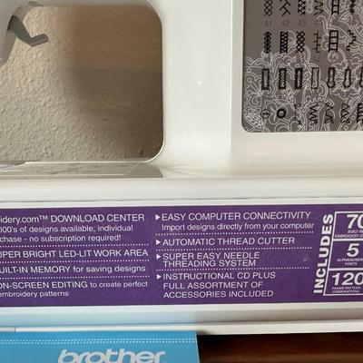 Brother SE400 Sewing/Embroidery Machine and Accessories
