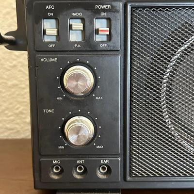 Radio Shack SW100 12-649A Multiband Receiver Shortwave AM/FM