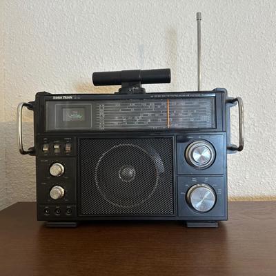 Radio Shack SW100 12-649A Multiband Receiver Shortwave AM/FM