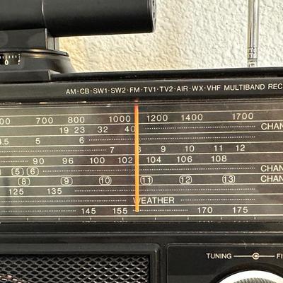 Radio Shack SW100 12-649A Multiband Receiver Shortwave AM/FM