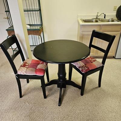 Black Round Top Table w/Two Matching Chairs (BD-JS)