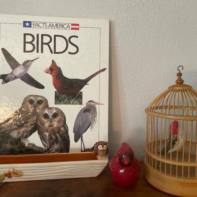 Bird decor & book