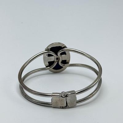 Vintage Cameo Jewelry and Other Ornate Items (ST-DZ)