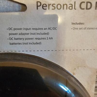 iPod Shuffle 1GB and Assorted Small Electronics (BO-JS)