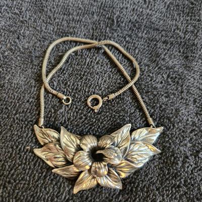 Danecraft Sterling Flower Necklace