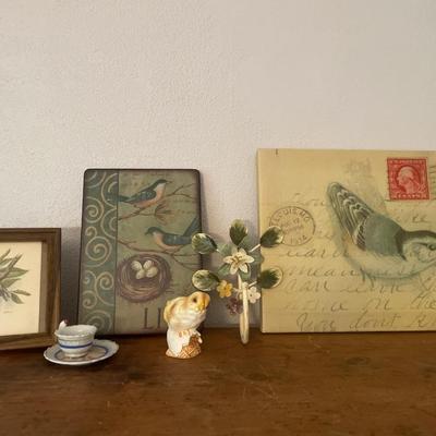 Bird wall decor and tea cup with wall hook