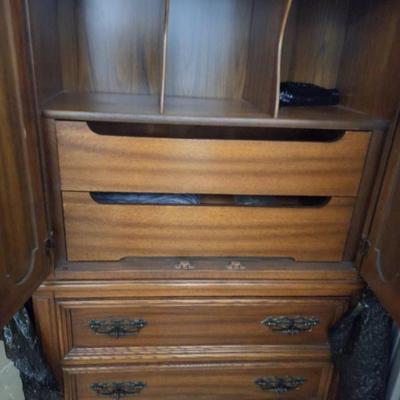 Armoire Chester Drawer