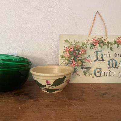 Bowls and German sign