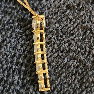 14K Gold & Diamond Necklace.