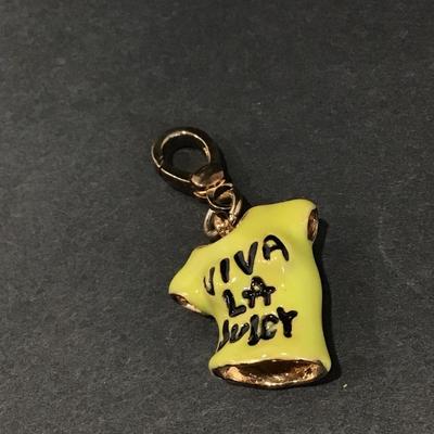 Retired rare, juicy couture Barbie viva la juicy T-shirt charm