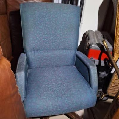 Lazyboy Desk Office Chair (Teal multi)