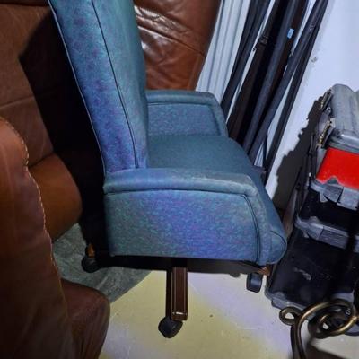 Lazyboy Desk Office Chair (Teal multi)