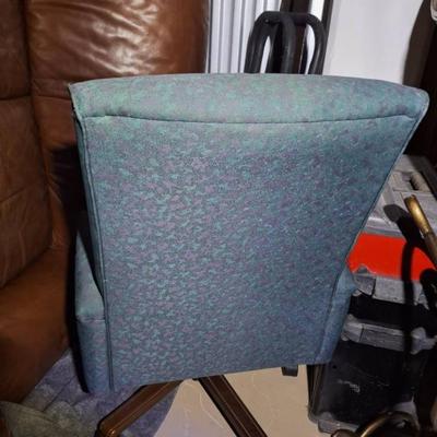 Lazyboy Desk Office Chair (Teal multi)