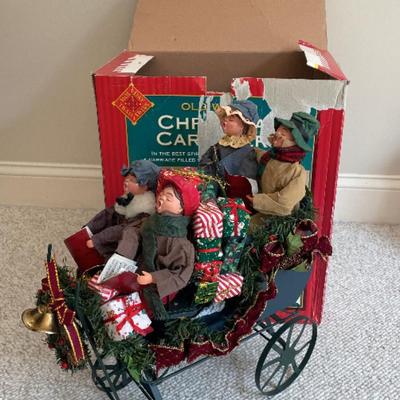 Christmas carolers decoration