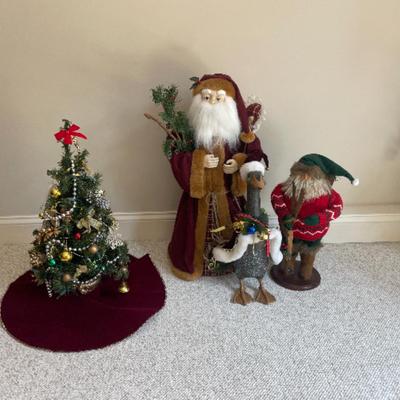Christmas figurines and decorations