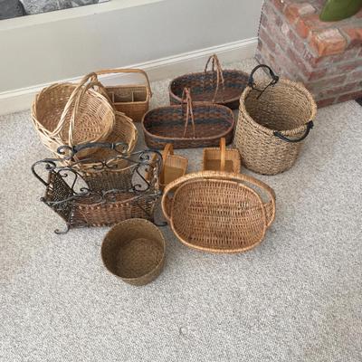 Large lot of baskets