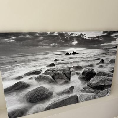 B&W beach artwork