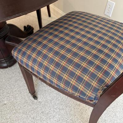 Solid wood round claw foot table and four chairs (includes glass top)