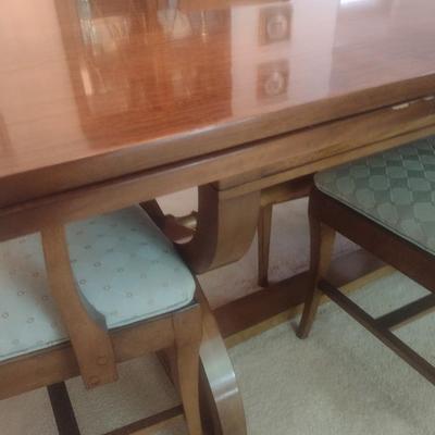 Stunning Antique John Wanamaker of New York Dining Table with Six Matching Chairs