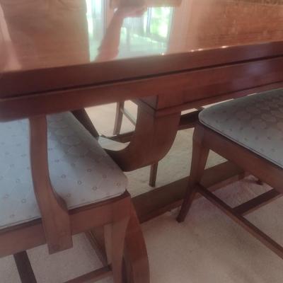 Stunning Antique John Wanamaker of New York Dining Table with Six Matching Chairs