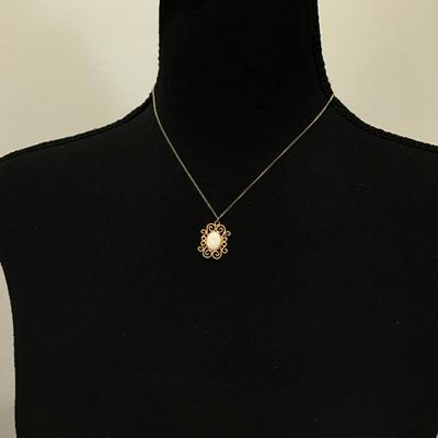 Vintage faux opal Necklace