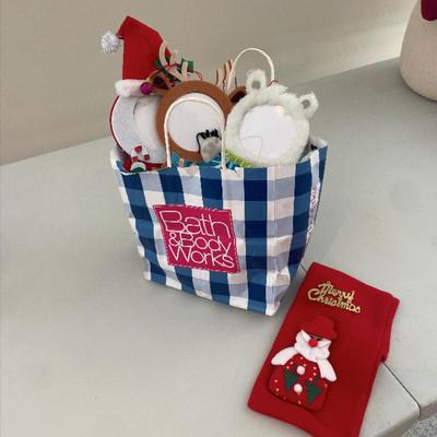 Bag of fun felt Christmas frames