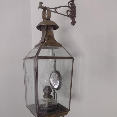 Vintage Brass French Wall Mount Oil Lantern Lamp Holder