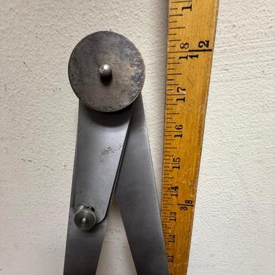 Vintage L.S. Starrett No. 37-18 Lock-Joint Transfer Type Inside Calipers Fine Adjustment 1950's