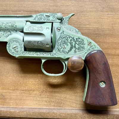 Wyatt Earp .44 Revolver Replica Franklin Mint with Display Board