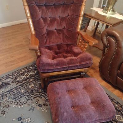 Maple Framed Tufted Cushion Glider Chair with Matching Ottoman