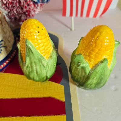 Patriotic Kitchen & Decor Lot – Americana Flair
