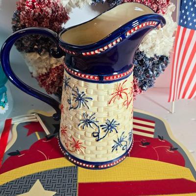 Patriotic Kitchen & Decor Lot – Americana Flair