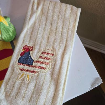 Patriotic Kitchen & Decor Lot – Americana Flair
