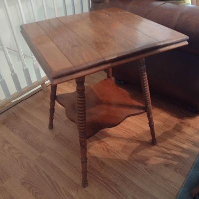 Vintage Oak Turned Leg Accent Table