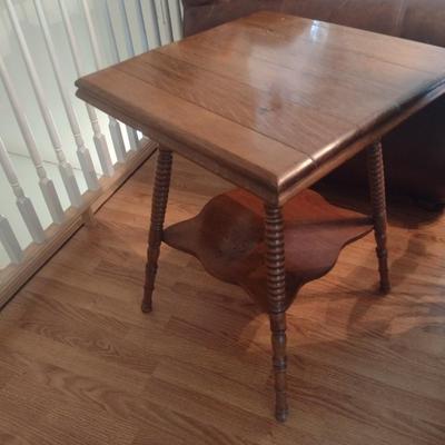 Vintage Oak Turned Leg Accent Table