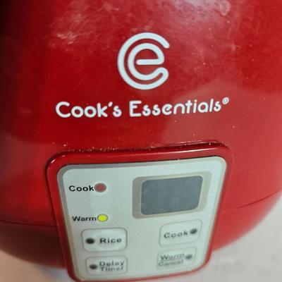 Kitchen Appliance & Container Trio – Cook’s Essentials rice steamer, Kuhn Rikon Deep Frier & lidded soup container