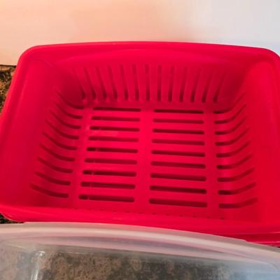 Microwave Cooking & Storage Lot – Silicone & Plastic - and a metal tea pot