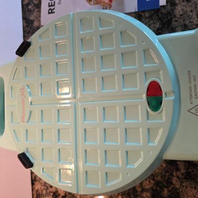 PowerXL Stuffed Wafflizer – 7" Model with Recipe Guide