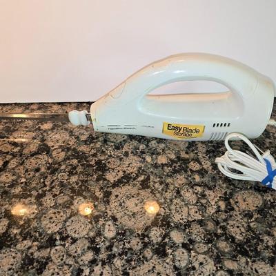 Utility Kitchen Gadget Lot – Electric knife, Grater, Sifter & More