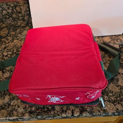 Temp-Tations Holiday Casserole Dish & Thermal Carrier Set – Ceramic, Wire Rack, Lid