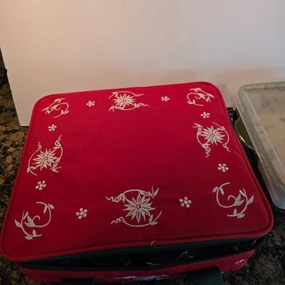 Temp-Tations Holiday Casserole Dish & Thermal Carrier Set – Ceramic, Wire Rack, Lid