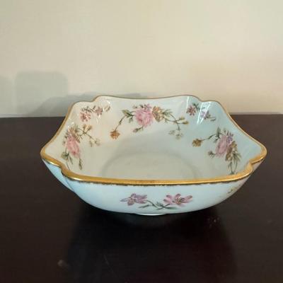 Vieux Limoges lanternier floral bowl